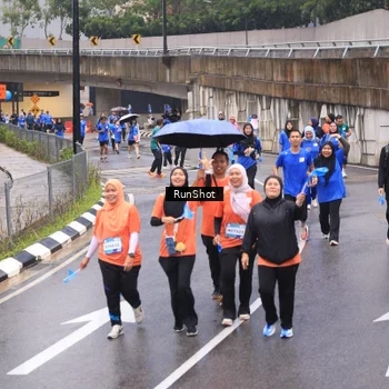 Runner Photo 7941243