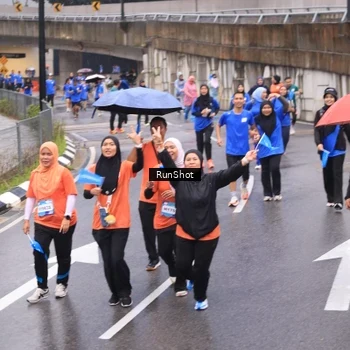Runner Photo 7941245