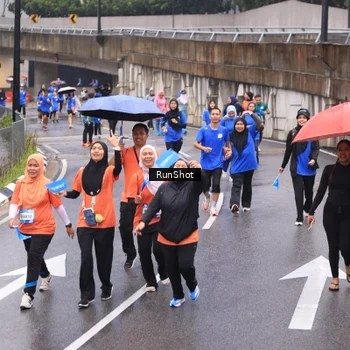 Runner Photo 7941247