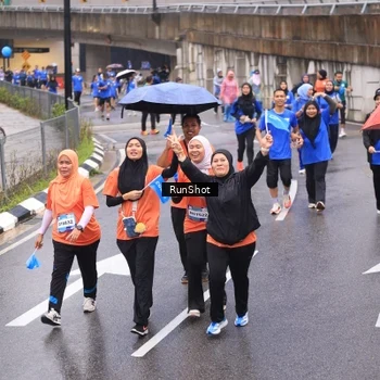 Runner Photo 7941249