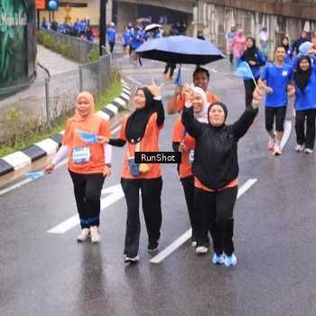 Runner Photo 7941250