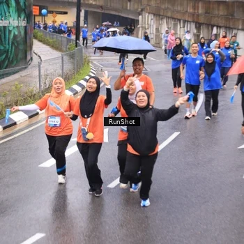 Runner Photo 7941253