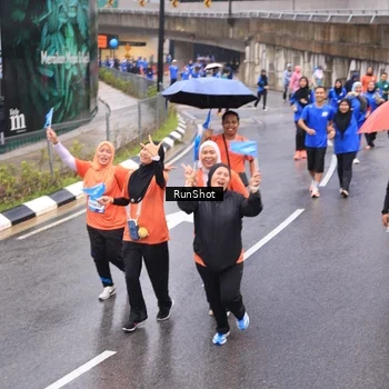Runner Photo 7941261