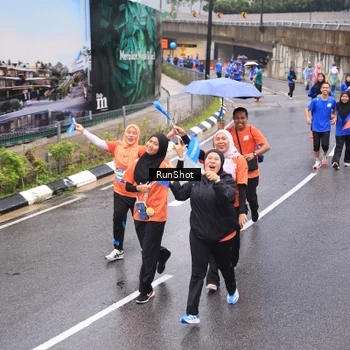 Runner Photo 7941266