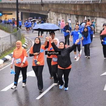 Runner Photo 7941270