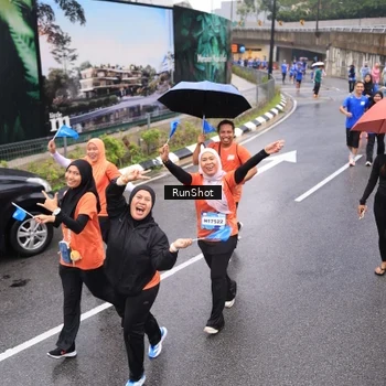 Runner Photo 7941278