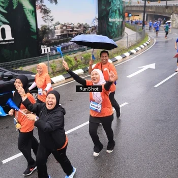 Runner Photo 7941279