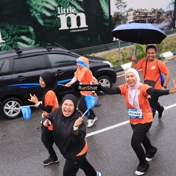 Runner Photo 7941284