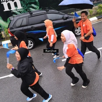 Runner Photo 7941291