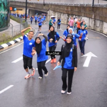 Runner Photo 7941308