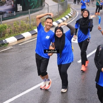 Runner Photo 7941317