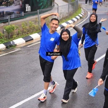 Runner Photo 7941319