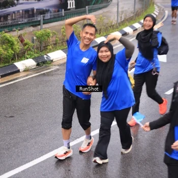Runner Photo 7941322