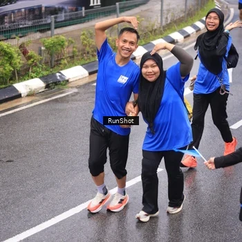 Runner Photo 7941323