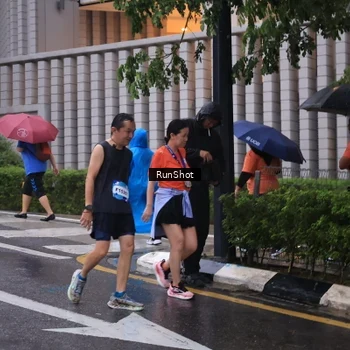 Runner Photo 7941325