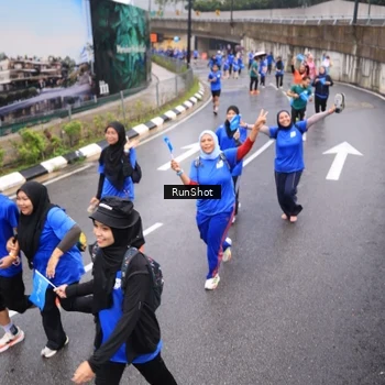 Runner Photo 7941333