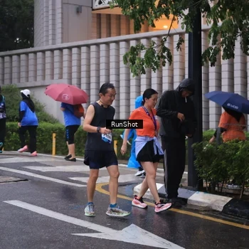 Runner Photo 7941343