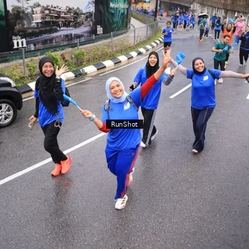 Runner Photo 7941344