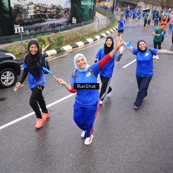 Runner Photo 7941345