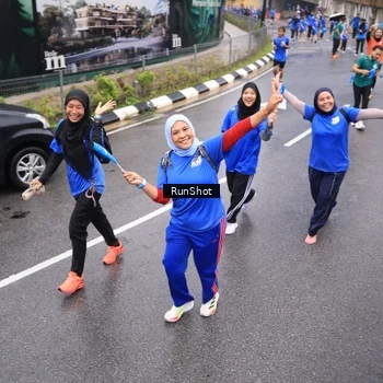 Runner Photo 7941346