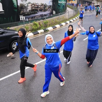 Runner Photo 7941347