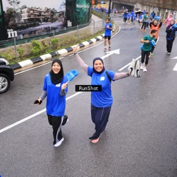 Runner Photo 7941356