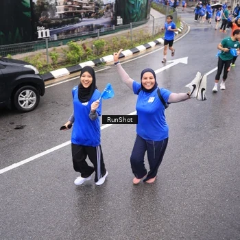 Runner Photo 7941373