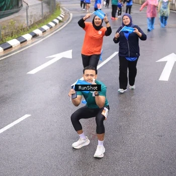 Runner Photo 7941380
