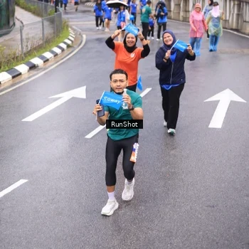 Runner Photo 7941388