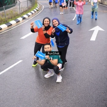 Runner Photo 7941405