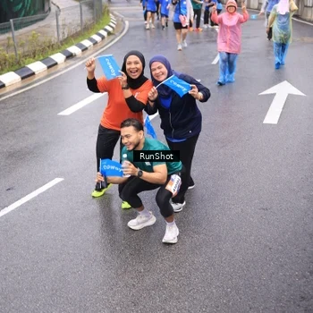 Runner Photo 7941411