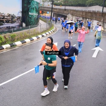 Runner Photo 7941418