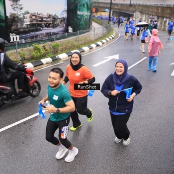Runner Photo 7941428