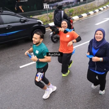 Runner Photo 7941430