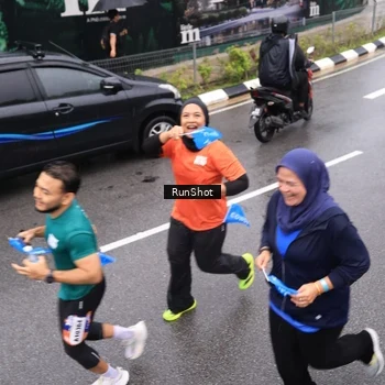 Runner Photo 7941434