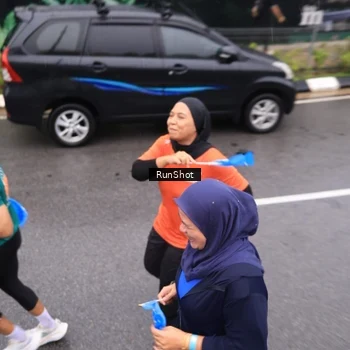 Runner Photo 7941437