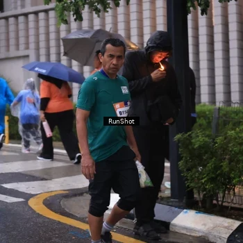 Runner Photo 7941438