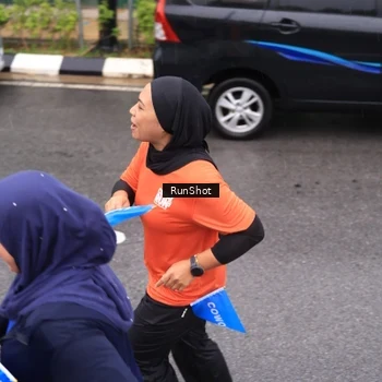 Runner Photo 7941443