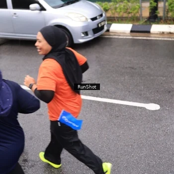 Runner Photo 7941453
