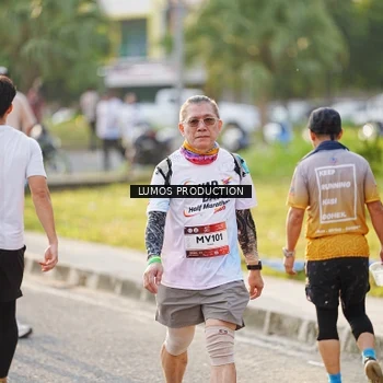 Runner Photo 7941495