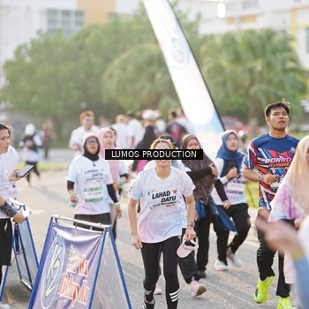 Runner Photo 7941498
