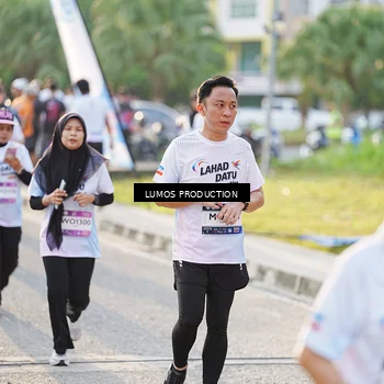 Runner Photo 7941508