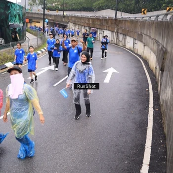 Runner Photo 7941524