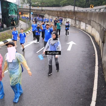 Runner Photo 7941530
