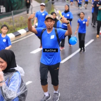 Runner Photo 7941555