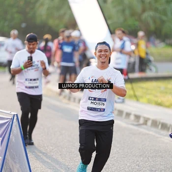 Runner Photo 7941558