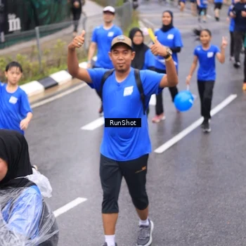 Runner Photo 7941559