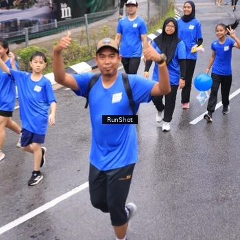 Runner Photo 7941572