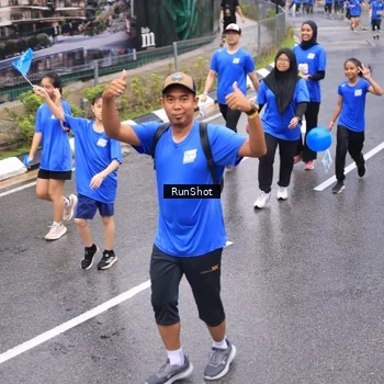 Runner Photo 7941575