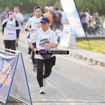 Runner Photo 7941582